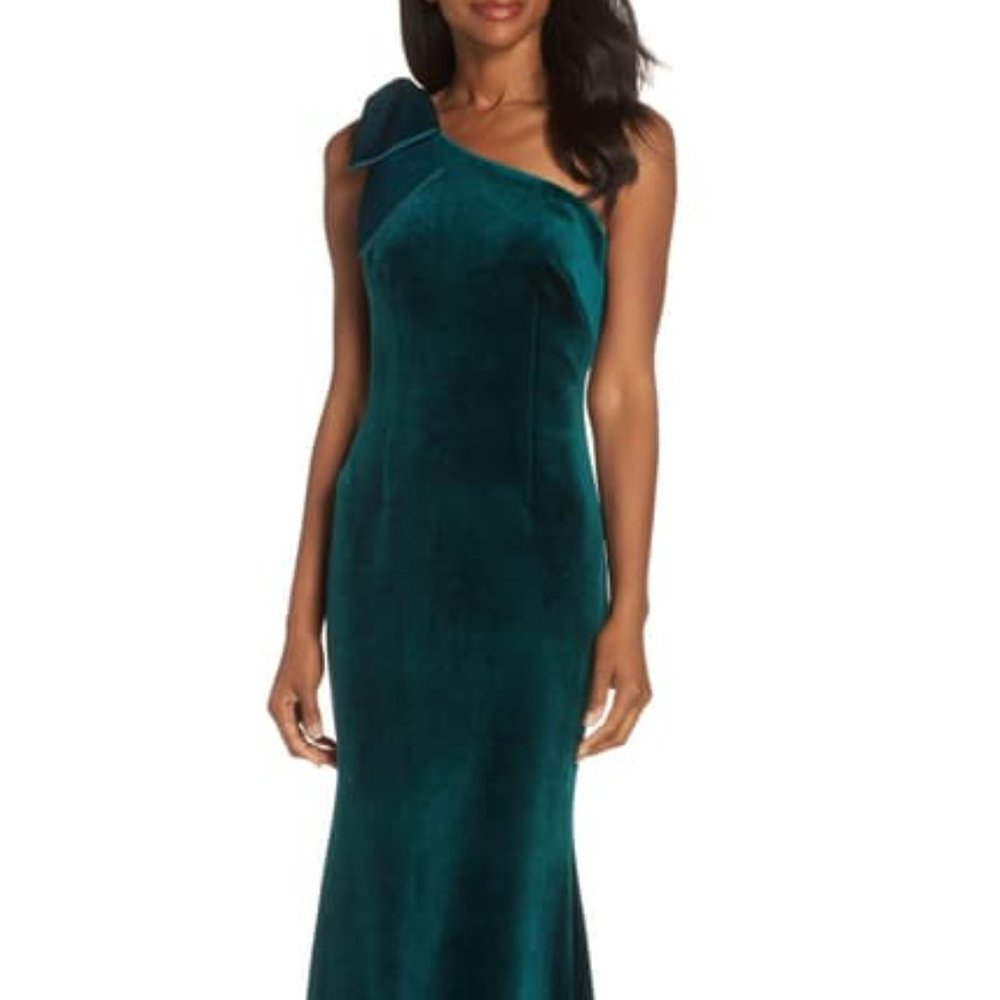 Eliza J Bow One-Shoulder Velvet Gown